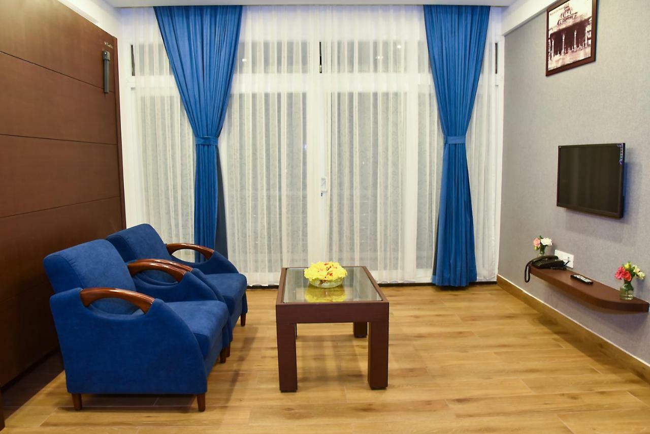 Silver Oak Hotel Mysore Extérieur photo